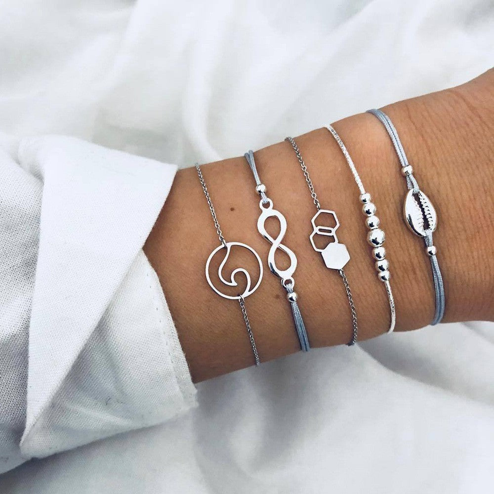 Boho Pearl Charm – Vintage-Inspirerat Armband & Armring Set