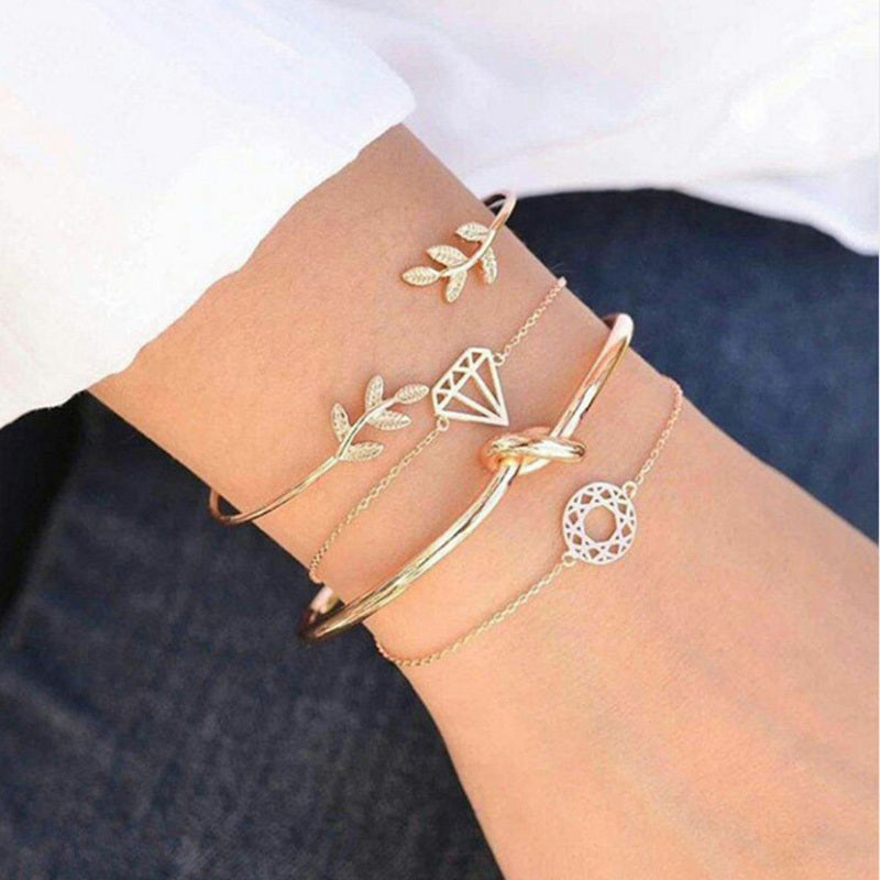 Boho Pearl Charm – Vintage-Inspirerat Armband & Armring Set